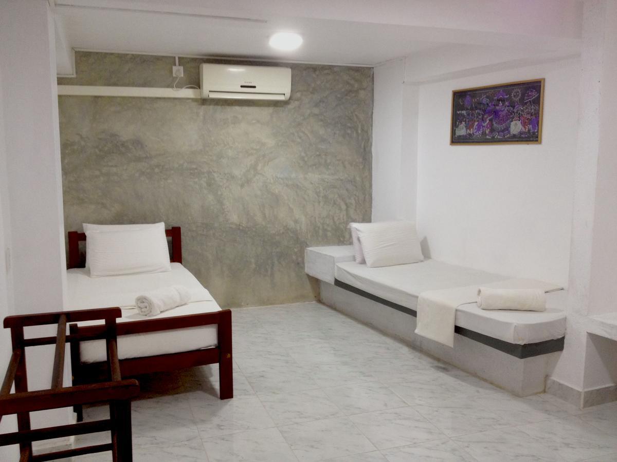New Shangrela Beach Resort Ambalangoda  Exterior foto
